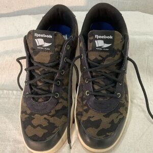 Reebok Cameo Royal Flag low top sneakers— Women’s 6 EXCELLENT CONDITION